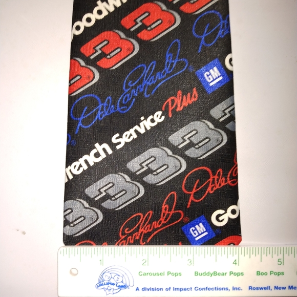 Dale Earnhardt Tie - Picture 3 of 3